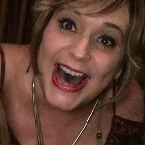 Meet your Posher, Loraine